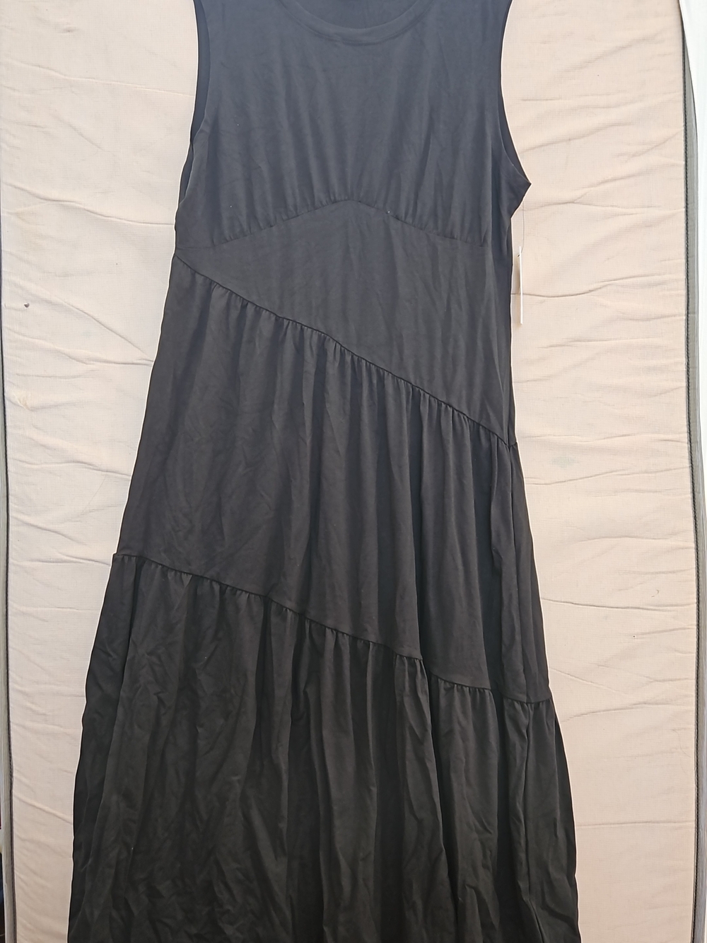 DKNY Sleeveless Black Tiered Midi Dress